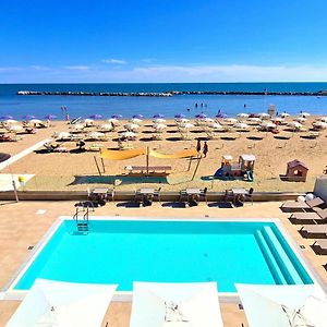 You & Me Beach Hotel